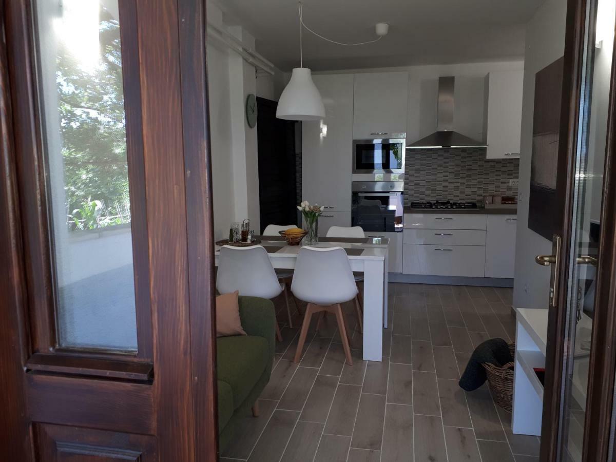 Villa Zoe Porec Esterno foto