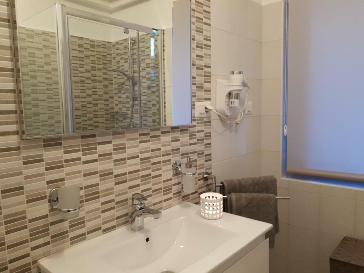 Villa Zoe Porec Esterno foto