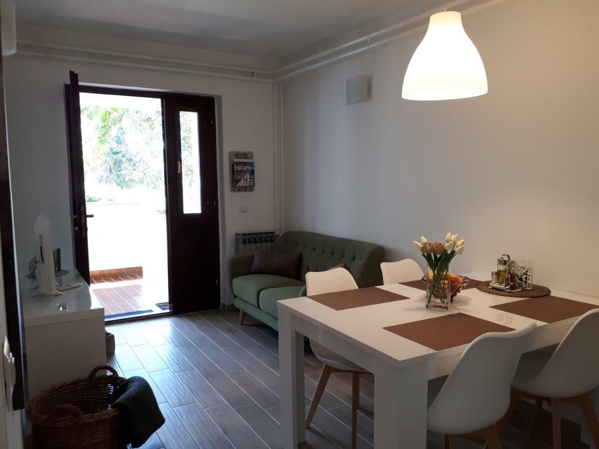 Villa Zoe Porec Esterno foto