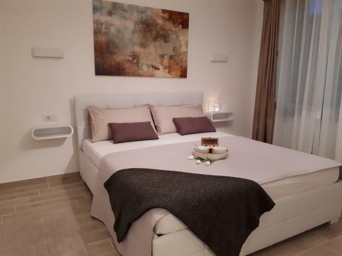 Villa Zoe Porec Esterno foto